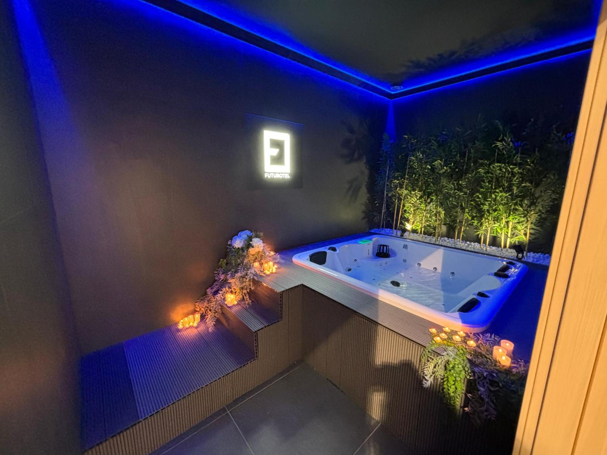 Futurotel Hotel Cápsula Sevilha